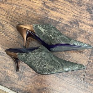 Donald J Pliner satin mules , size 8.5